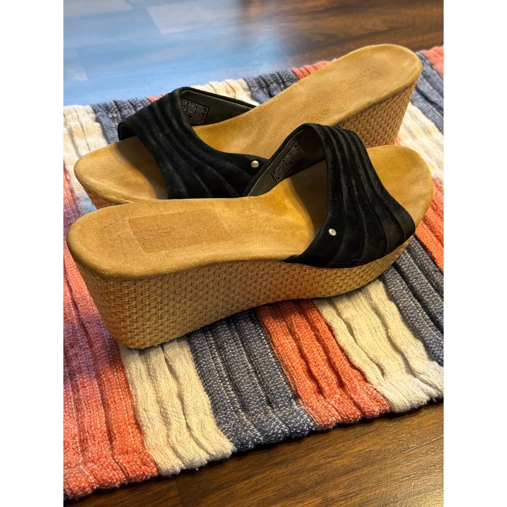 UGG Australia Lucianna Black Suede Pleated Wedge Sandals 3100 Womens 10